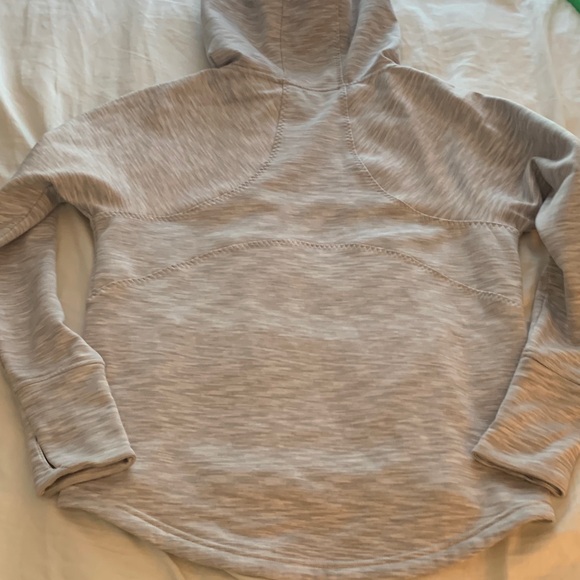 EUC Athleta  Light Gray Hooded Sweatshirt XS Women’s - Picture 12 of 14